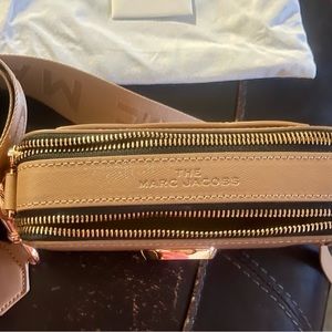 Marc Jacobs Snapshot Crossbody in Sunkissed